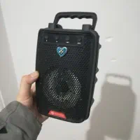 اسپیکر بلوتوث با کیفیت بالا کاملا در حد نو