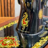 چرخ خیاطی ماکو فشنگی سینجر آنتیک قدیمی سایز کوچک|کلکسیون اشیاء عتیقه|تهران, شهرک آزمایش|دیوار