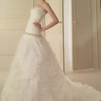 تعداد ۶۰ دست لباس عروس اسپانیایی نو