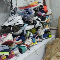 فروش ۲۰تا۳۰جفت کتونی تاناکورای به دلیل تغیر شغل