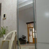 آینه قدی (بهمراه ریسه نوری، دور آینه)