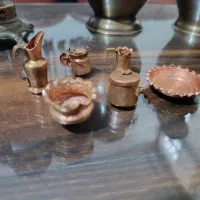 چند عدد ظرف دکوری مسی