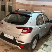 اطلس S نقرهای متالیک، سقف مشکی