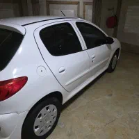 ۲۰۷ سفید دنده ای