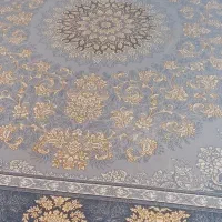 یک عدد فرش ۷۰۰شانه تراکم۲۵۵۰عالیجناب،درحد اکبند