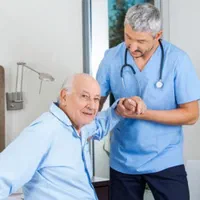 پرستاری و مراقبت از بیمار در بیمارستان و منزل