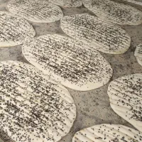 ب یک نفر وردست نان روغنی نیازمندیم