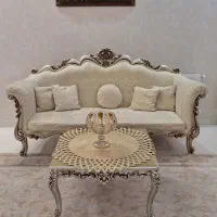 مبلمان سلطنتی ۷نفره باجلومبلی وعسلی درحدنو