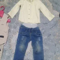 تعدادی لباس بچه گانه برای یک تادوسال