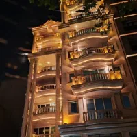 تک واحدی ۳۰۰ متر شاه نشین /۳ پارکینگ مجلل