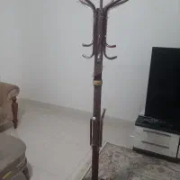 چوب لباسی ایستاده
