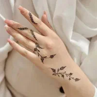 نقش حنا حناکار از تهران فقط یک هفته