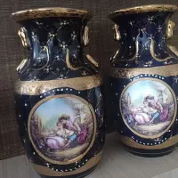 یک جفت گلدان سرمه ایی طلا کوب