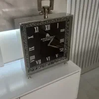 ساعت رومیزی مربعی نو نو