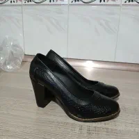 کفش‌ زنانه‌‌ چرم‌ زیره‌طبی سایز۳۶