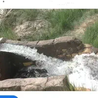 آب از مکینه کسکک (قلعه نو جمشید)