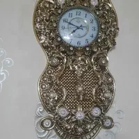 ساعت دیواری کاملا سالم