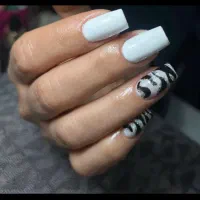 کاشت ناخن و کاشت مژه اف