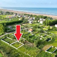 زمین-ساحلی-بافت-مسکونی-با-امتیازات-بر-جاده-آسفالت