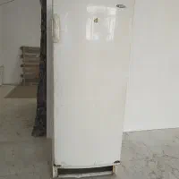 یخچال تمیز نیاز به تعمیر