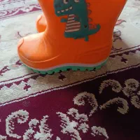 چکمه بچه گانه