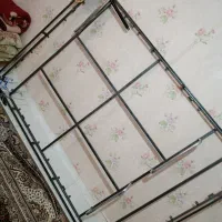 زیر تختی آهنی