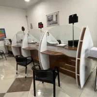 میز پیشخوان سه نفره بسیار مستحکم