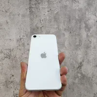 iphone se 2020 128 لازروق