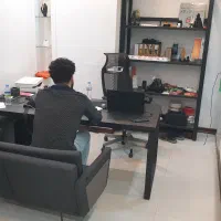 اجاره اتاق دفتر مبله ساعتی و روزانه - ظرفیت ۵ نفر|اجارهٔ کوتاه‌مدت دفتر کار و فضای آموزشی|تهران, صادقیه|دیوار