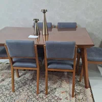 میز ناهار خوری ۶ نفره در حد نو