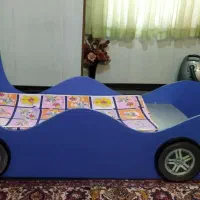 تخت با تشک وکفی نوجوان تمیز وسالم