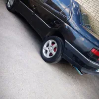 پژو 405 مدل 82