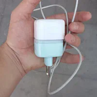 شارژر ایفون نو بدون ایراد با محافظ