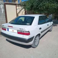 زمین دارم با خودرو میزنم