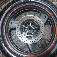 رینگو لاستیک موتور سیکلت.  و کمک فنر