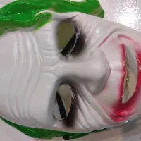 ماسک جوکر|اسباب‌‌بازی|صومعه‌سرا, |دیوار