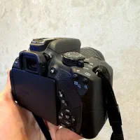 دوربین کنون 700d|دوربین عکاسی و فیلمبرداری|قم, هنرستان|دیوار