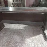 میز آهنی سالم
