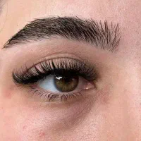 کاشت مژه