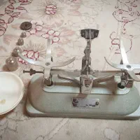 ترازوی آنتیک