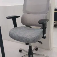 صندلی مدیریتی طبی سفید