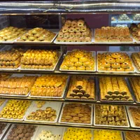 تولید و پخش شیرینی تر و خشک قنادی|عمده‌فروشی|تهران, سنگلج (شاپور)|دیوار