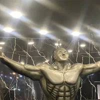 منشی باشگاه زنانه