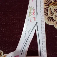 مقداری وسیله خیاطی برای رشته کارو دانش