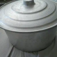 دیگ  قابلمه