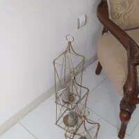 گلدان و کنار سالنی