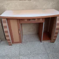 میز کامپیوتر و نهار خوری