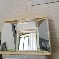کابینت آینه ای کاملا سالم