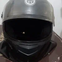کلاه ایمنی و طلق موتور