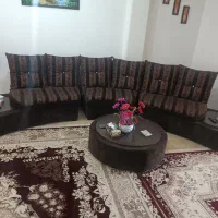 مبل سالم و تمیز|مبلمان خانگی و میز عسلی|پایین هولار, |دیوار